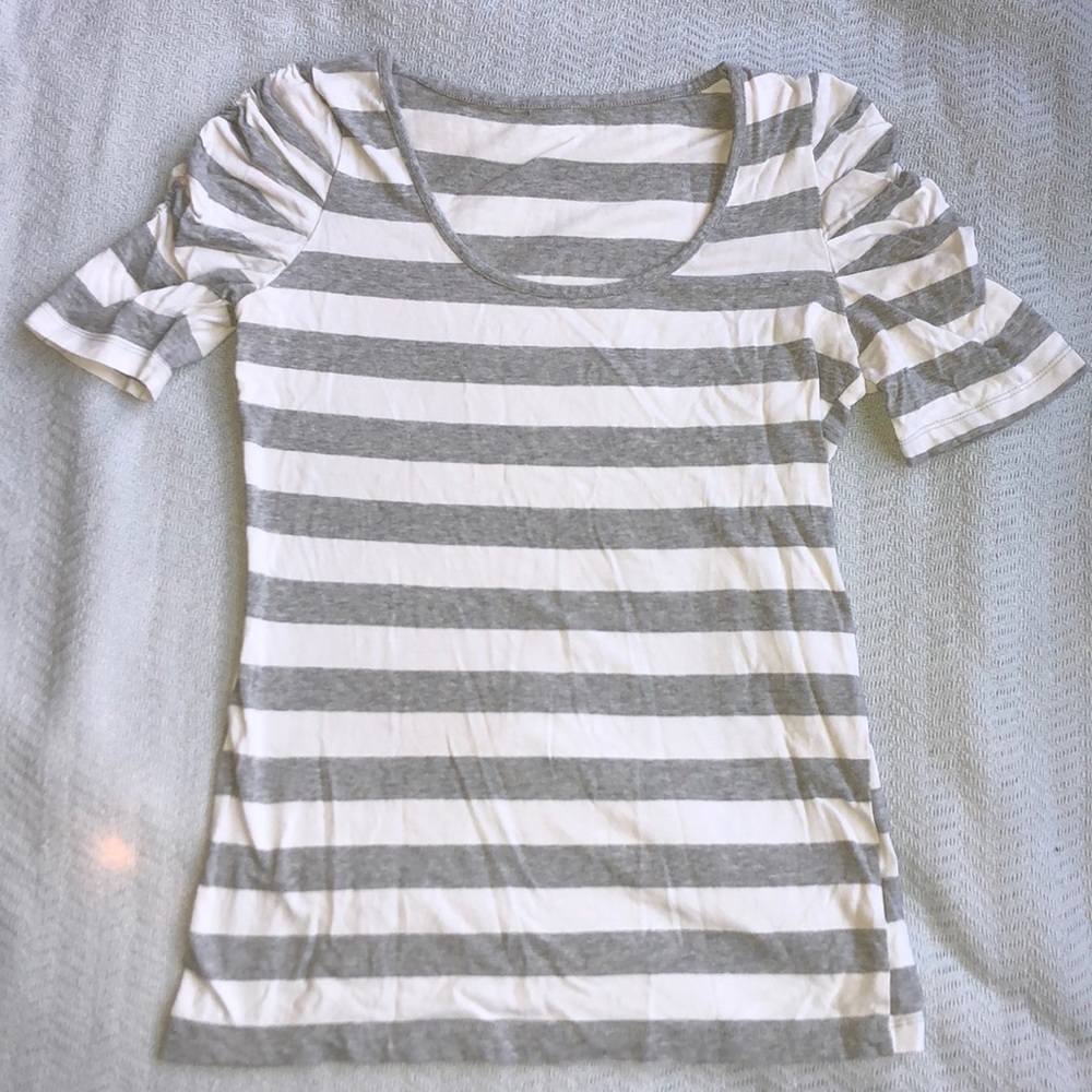 Striped synched sleeve shirt